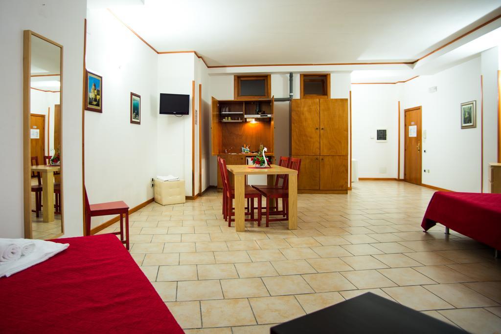 Hotel Residence Lupiae Lecce Exterior photo